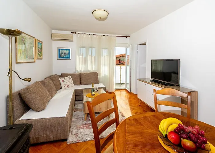 By The Sea - 19500 * Zadar