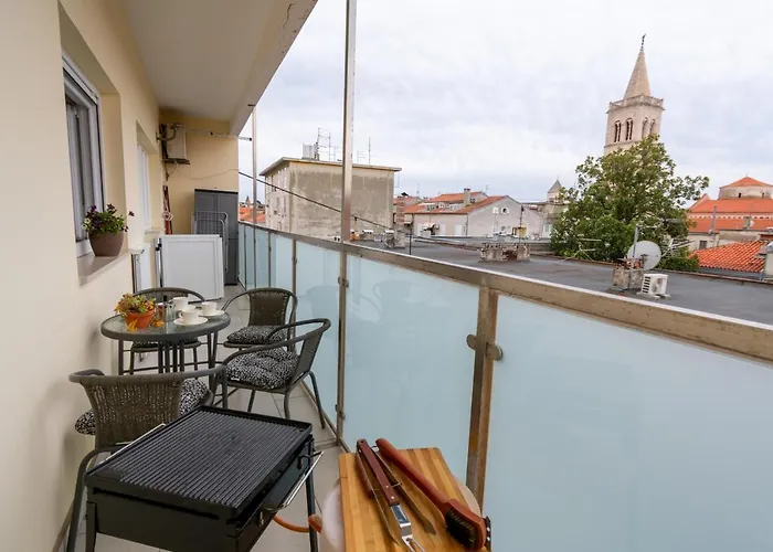 By The Sea - 19500 Apartman Zadar